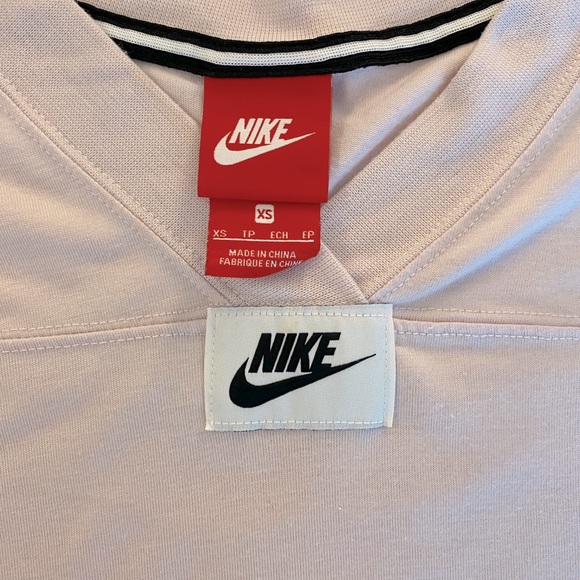 Nike Workout Tee - Picture 4 of 4